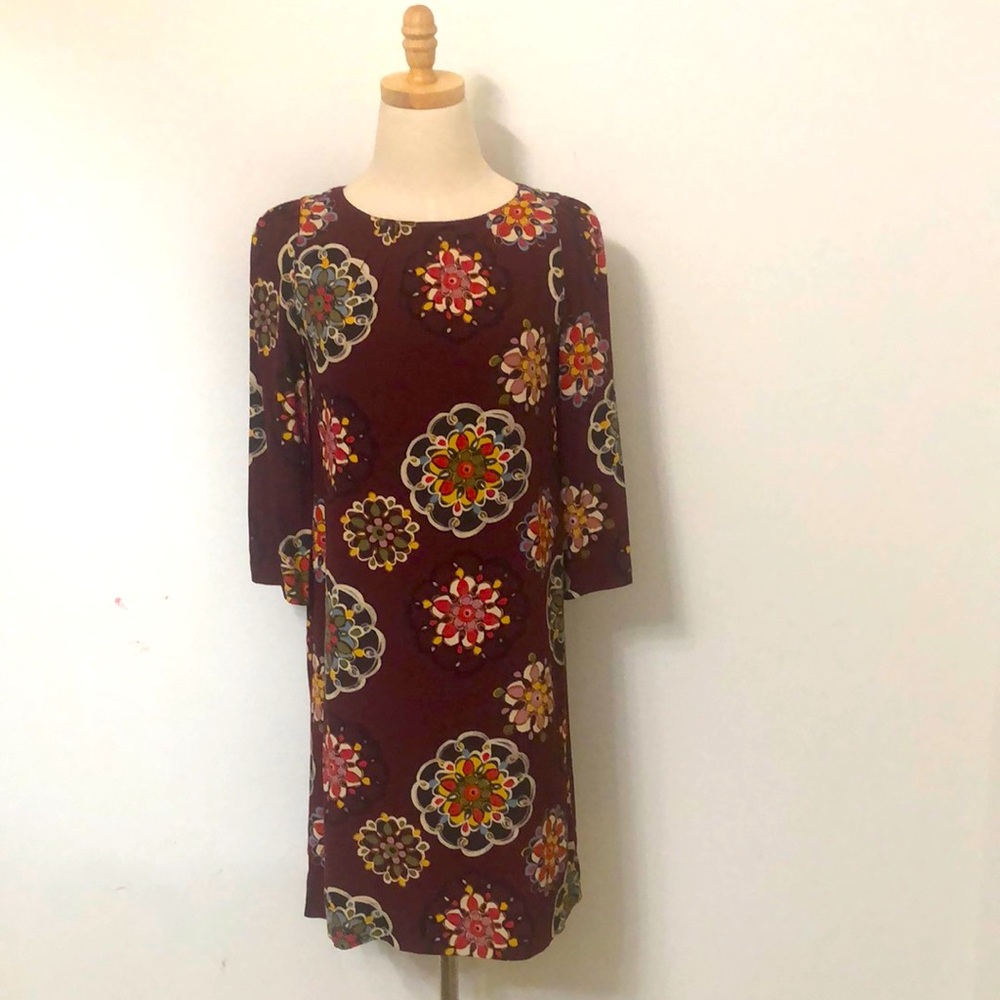 Retro-inspired shift dress